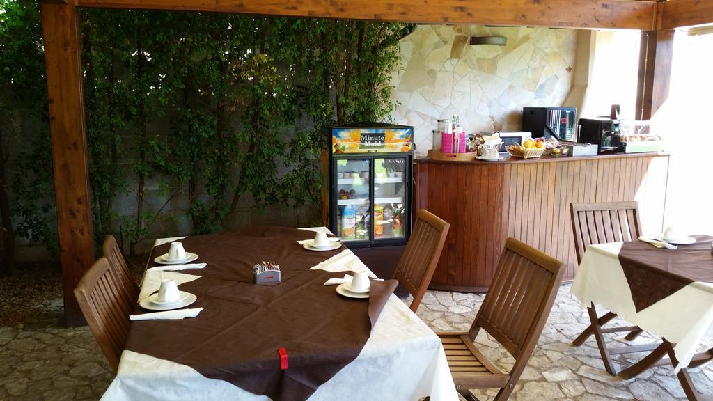 B&B Quattrostelle Cavallino di Lecce Dış mekan fotoğraf