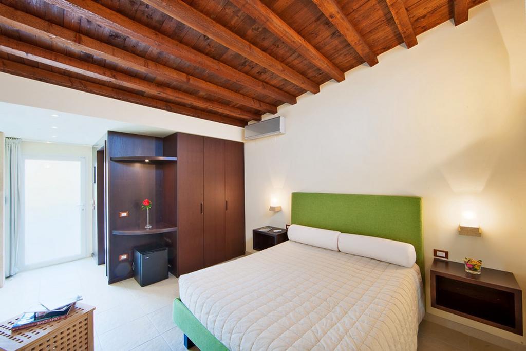 B&B Quattrostelle Cavallino di Lecce Dış mekan fotoğraf